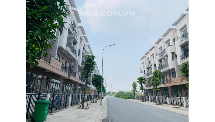 Căn góc vườn hoa, nhà 4 tầng giá hạt rẻ, hoàn thiện đẹp mặt ngoài