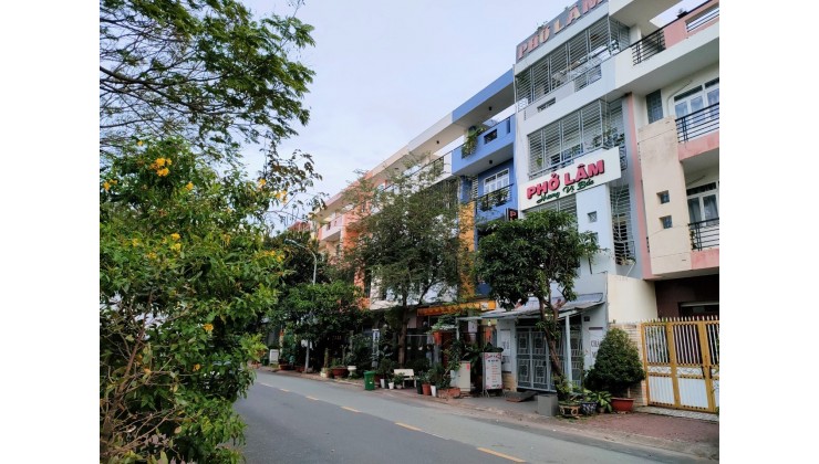 Cho thuê nhà nguyên căn mặt tiền 1 trệt 3 lầu Dt 5x20 tại khu Trung Sơn, Bình Chánh.