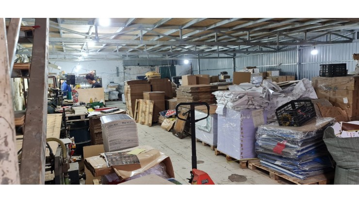Cho thuê kho xưởng tại Triều Khúc xe Container đỗ cửa pháp lý chuẩn giá 30 triệu