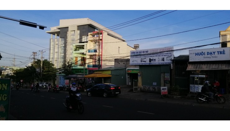Bán nhà Tô Vĩnh Diện,TP Pleiku,Gia Lai,nhà cấp 4 8x16.Giá 6,8 tỷ