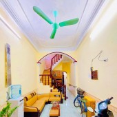 Bán nhà phố Nguyễn Ngọc Nại, Thanh Xuân 100m2, 3 tầng, mt 3, chỉ 7 tỷ