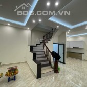 YÊN HOÀ, CẦU GIẤY BÁN GẤP NHÀ MỚI XÂY 5 TẦNG, THANG MÁY XỊN, 45M, CHỈ 6 TỶ.