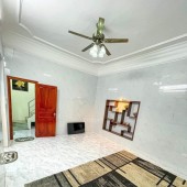 Siêu phẩm hiếm đầu tư, lô góc ô tô đỗ cửa, 5m ra đường lớn Tân Mai 42m2, 5 tầng, MT 5m, giá 4 tỷ
