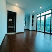 BÁN NHÀ PHẠM VĂN ĐỒNG 50M2- THANG MÁY VÙ VÙ- 30M Ô TÔ TRÁNH. 5 TỶ