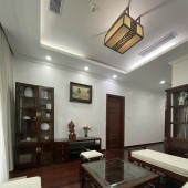 Chính chủ cần bán cắt lỗ căn hộ cc Nguyễn Cơ Thạch,Mỹ Đình 1, 70m2, tầng 8, Giá 2.39 tỷ