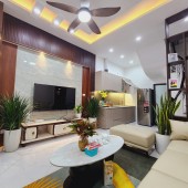 Bán nhà THỊNH QUANG, Nhà mới đẹp, hiện đại 38m2 x 5T, Giá 4,35  Tỷ