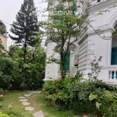 Nhà vườn nghỉ dưỡng ở Xuân La, Tây Hồ, 148m2 Lh Ms Vân 0394434448