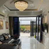 NHÀ ĐẸP 3 TẦNG HXH 6M TRUNG TÂM THỊ TRẤN NHÀ BÈ, 2279 HUỲNH TẤN PHÁT