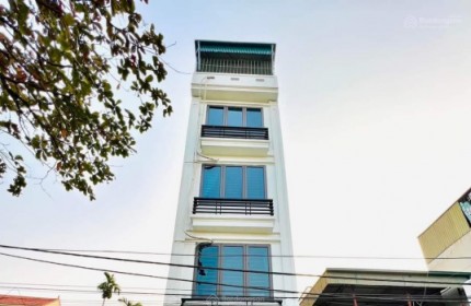 Bán nhà kinh doanh phân lô ô tô tránh Lĩnh Nam. Ở luôn, view sân trường. 41m2, 5 tầng