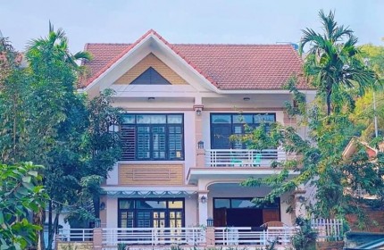 Chính chủ cần bán căn biệt thự, homstay tại Trung tâm du lịch Bãi Cháy, Hạ Long. Liên hệ: 0888 766 676