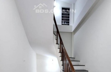 Nhà 55m2 mới đẹp cần bán gấp, ô tô 2 thoáng phố TRƯỜNG CHINH- ĐỐNG ĐA