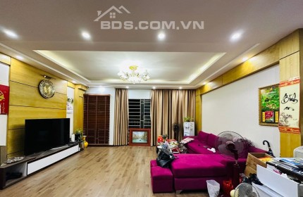 Bán nhà Võ Chí Công Cầu Giấy 42m2- Ngõ Thông- Lô Góc- Gần Phố