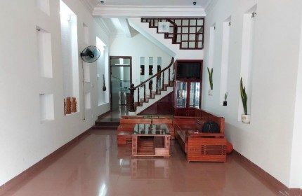 Bán đất tặng nhà sát chợ Cồn, đường Hùng Vương, 120m2, ba gác, nhỉnh 4 Tỷ.