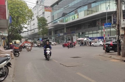 Bán nhà riêng Quận Thanh Xuân, Phân lô, Ô tô dừng đỗ ngày đêm 70m2, chỉ nhỉnh 10 tỷ