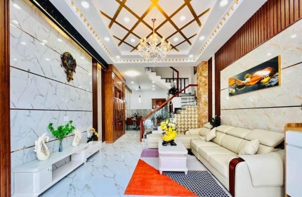 Nhà ở ngay Hà Huy Giáp, liền kề Nguyễn Oanh, 70m2 xe hơi vào nhà, giá 6,5 tỷ