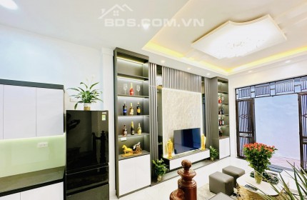 Tôi cần bán gấp nhà Ngõ 169 Hoàng Mai 30m2 4 tầng giá 3 Tỷ