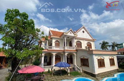 Bán Biệt Thự Phường An Hòa,Biên Hòa,Đồng Nai có hồ bơi  tràn 1000m2 giá giảm còn 15tỷ5 .
