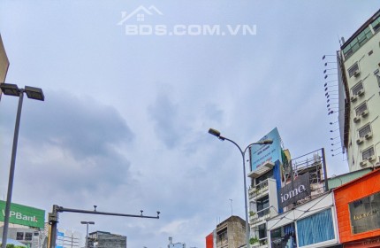 Cho thuê nhà ngang 8x20m, 5 tầng MT Ngã 6 Phù Đổng, Trung Tâm Thương Mại