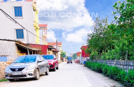 Vị trí: Thuộc khu vực giao thương đông đúc giàu có bậc nhất phía nam thủ đô với các làng nghề nổi tiếng như: Veston, giày da, khảm trai, đồ mỹ nghệ ..... ️Diện tích: 60-122 m2. Ô tô chạy quanh đất Đường thông 2 đầu, mốc giới rõ ràng Đất đẹp, sẵn sổ full t