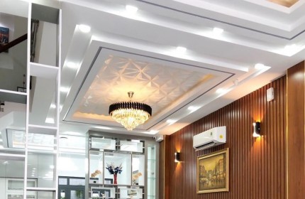 BÁN NHÀ MỚI TINH, Huỳnh Tấn Phát 100m2, 4 Tầng Chỉ 8.X Tỷ