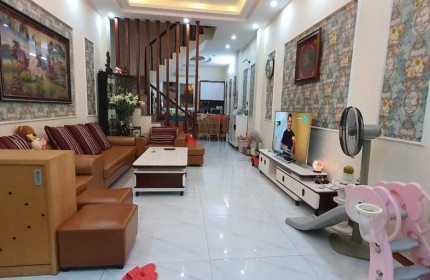 NGÕ VIP- KHƯƠNG TRUNG- 50M2- SÁT BÃI GỬI Ô TÔ- NỞ HẬU- 5,3 TỶ