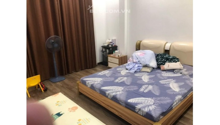 NHÀ ĐẸP Ở NGAY PHỐ NGỌC LÂM, Ô TÔ TRÁNH, NGÕ THÔNG NGUYỄN VĂN CỪ.