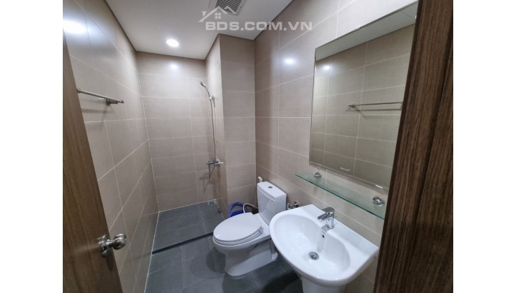 Tôi cần Bán căn 2N hướng Đông Nam tại tòa DV01 ROSETOWN Ngọc Hồi. Giá 2,6x tỷ x mini