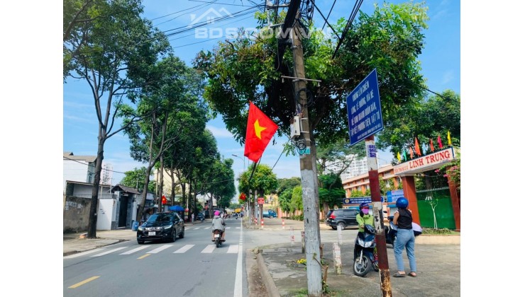 Nhà 1 trệt 2 lầu, ngay trường THCS Linh Trung, dt 63m2 giá 5,45 tỷ