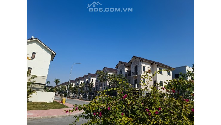 Bán gấp căn Villa 135m2 Centa City trước tết.