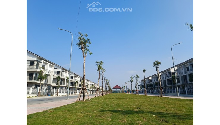 Bán gấp căn Villa 180m2 Centa Riverside trước tết.