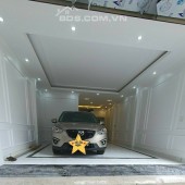 Bán nhà phố Ái Mộ, gara, thang máy, full nội thất diện tích 72m2 giá chỉ 11 tỷ