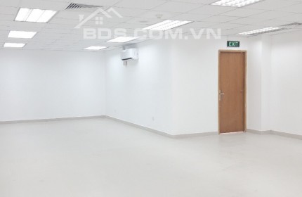 Cho thuê Nhà Siêu Diện tích : 15x35 kết cấu 3 tầng ở CMT8