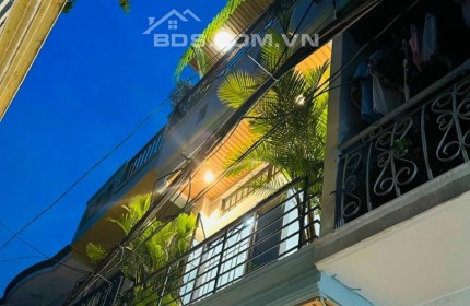 Siêu Rẻ - 3 Tầng - 3 x 10 - 3PN - Nguyễn Văn Khối - P11 - Gò Vấp Nhỉnh 2 Tỷ