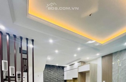 NHÀ HIẾM 50M2 MỸ ĐÌNH, XÂY ĐẸP CHẮC CHẮN VÀO LÀ Ở LUÔN.
NHÀ XÂY MỚI FULL NỘI THẤT ĐẸP LONG LANH - 3 MẶT THOÁNG