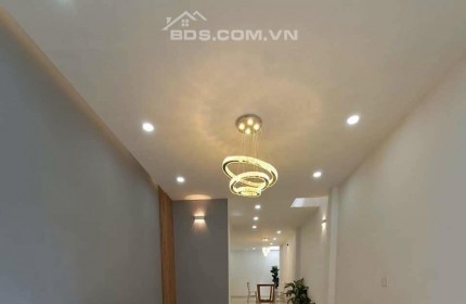 Bán nhà 2 tầng, Trường Thọ Thủ Đức, dt 62,5m2 giá 6,5 tỷ