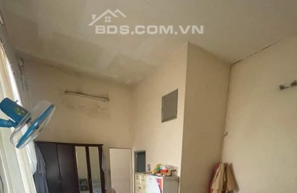 GIÁ ĐẦU TƯ NHÀ HXH DT HƠN 200M2 NGANG HƠN 6M KHÔNG LỘ GIỚI Đ.HUỲNH TẤN PHÁT