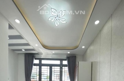 Nhà hẻm xe hơi lớn gần Hà Huy Giáp, Thạnh Xuân, quận 12. LH0909484131