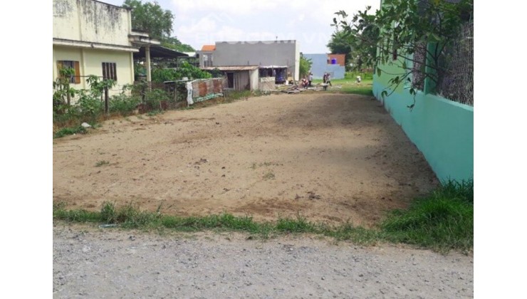 SANG ÚC ĐỊNH CƯ CẦN BÁN GẤP 1100M2 SAU LƯNG CHỢ GIÁ 380TR