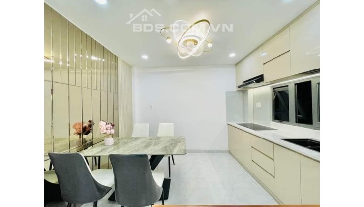 Bán nhà Huỳnh Tấn Phát, Quận 7, 84.5 m2, 7 PN, nhỉnh 5 tỷ