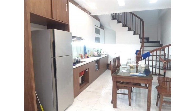 Bán nhà 5 tầng Hồng Tiến, Long Biên, 42m2, GARA ôtô, Ngõ THÔNG. Liên hệ: 0357697691