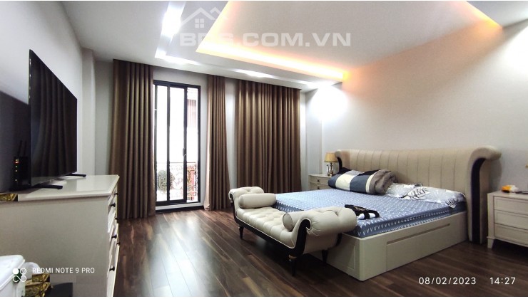 Bán nhà Ngọc Lâm, Long Biên 70m2* 7 tầng, THANG MÁY, GARA, Ngõ THÔNG. LH 0983311014