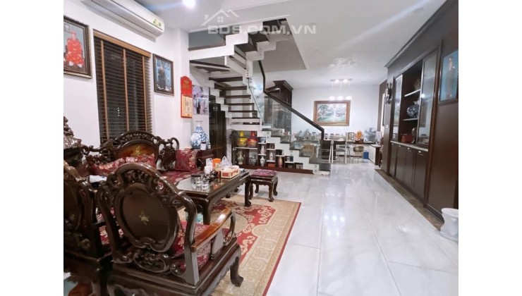 Bán nhà phố Lương Ngọc Quyến Văn Quán 45*5T ngõ thông ô tô chỉ 5 tỷ.