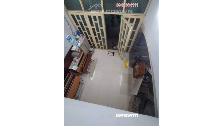 Nhà phố siêu đẹp TRUNG TÂM Q3 GIÁP Q1, giá 9,x tỷ, 40m2*3 tầng. Full nội thất CAO CẤP, thanh toán trước 50% nhận nhà. LH 0941634111 HÀ NHÀ PHỐ