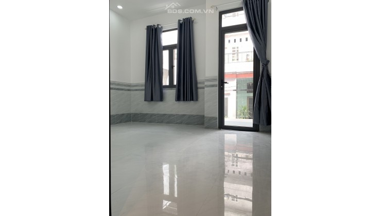 Bán Nhà Gấp Phạm Thế Hiển, Quận 8, 52.3m2, 3 Tầng, Chỉ 5.55 Tỷ TL