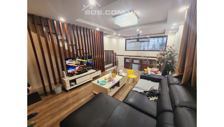 Bán nhà 5 tầng, 55m2 Ngọc Thuỵ, Long Biên, ÔTÔ. 2 thoáng, NỞ HẬU.0357697691