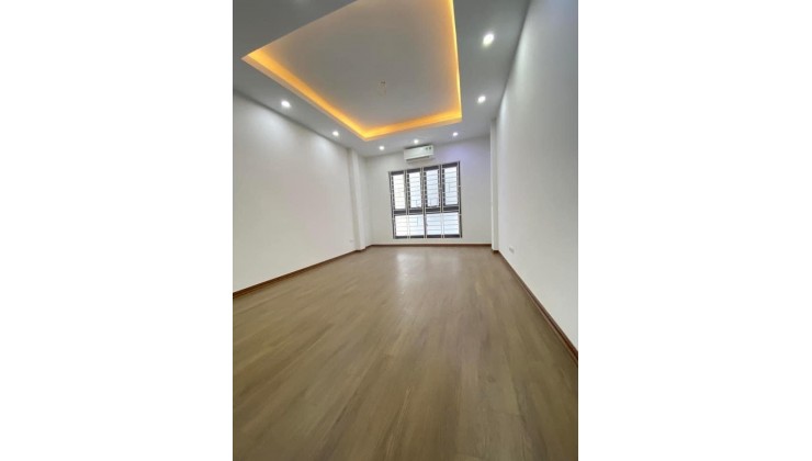 Nhà Vip Nguyễn Văn Huyên, Q. Cầu Giấy, Ba Gác Tránh, Ngõ Rộng Ở Luôn, DT 48m2 5T, Giá Nhỉnh 6 Tỷ.