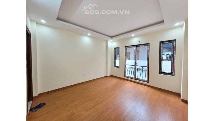 Bán nhà ngõ 29 Võ Chí Công, Cầu Giấy, 50m2, 5 tầng, 6 phòng ngủ khép kín, ngõ 3 gác, giá 5.9 tỷ