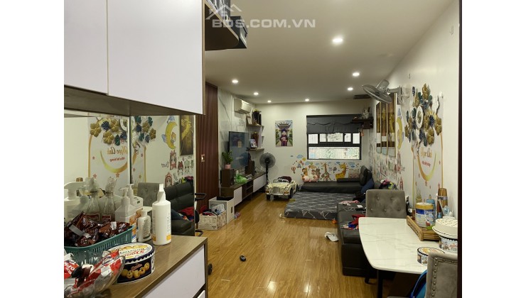 Cần bán căn hộ toà trung Rice City Linh Đàm. Căn góc Diện tích 67.9m2 - 2PN - 2VS đủ đồ nội thất