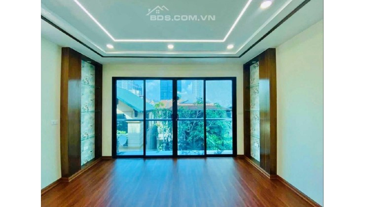 Cho thuê nhà phố Tôn Đức Thắng DT: 50m2x4T, Ôtô đỗ cửa, đường xá thuận tiện. Giá 16tr/Tháng.