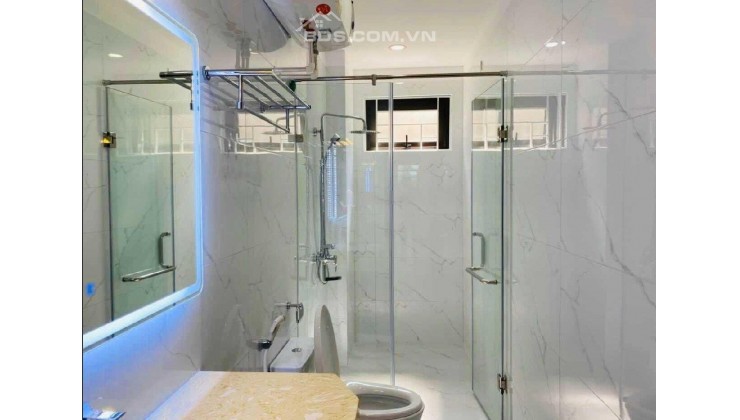 Cho thuê nhà phố Tôn Đức Thắng DT: 50m2x4T, Ôtô đỗ cửa, đường xá thuận tiện. Giá 16tr/Tháng.